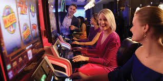 klik365 featured game showcase
